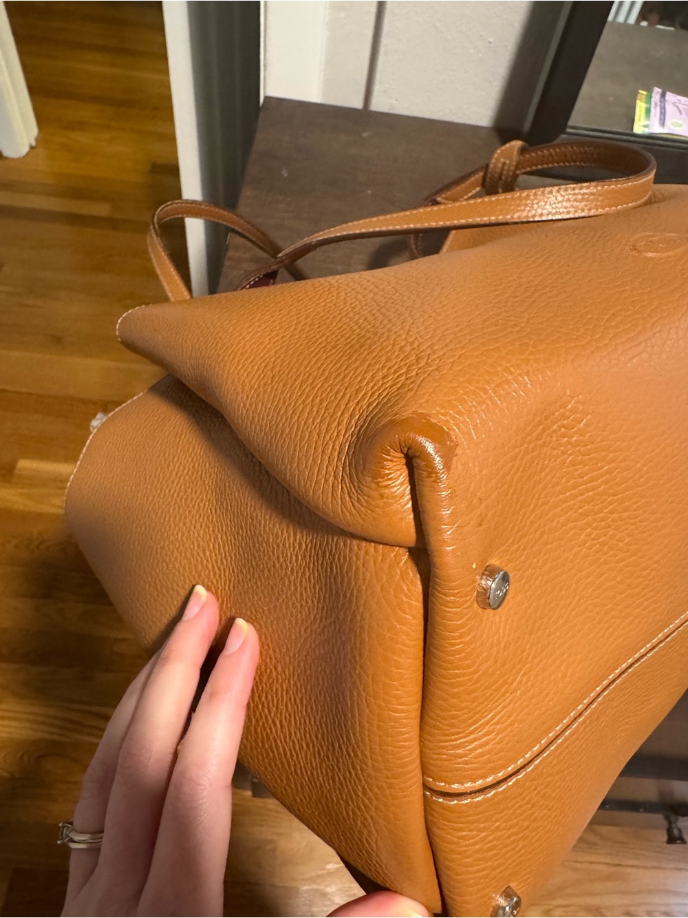 Tod’s Apa Medium Tote - Picture 7 of 8